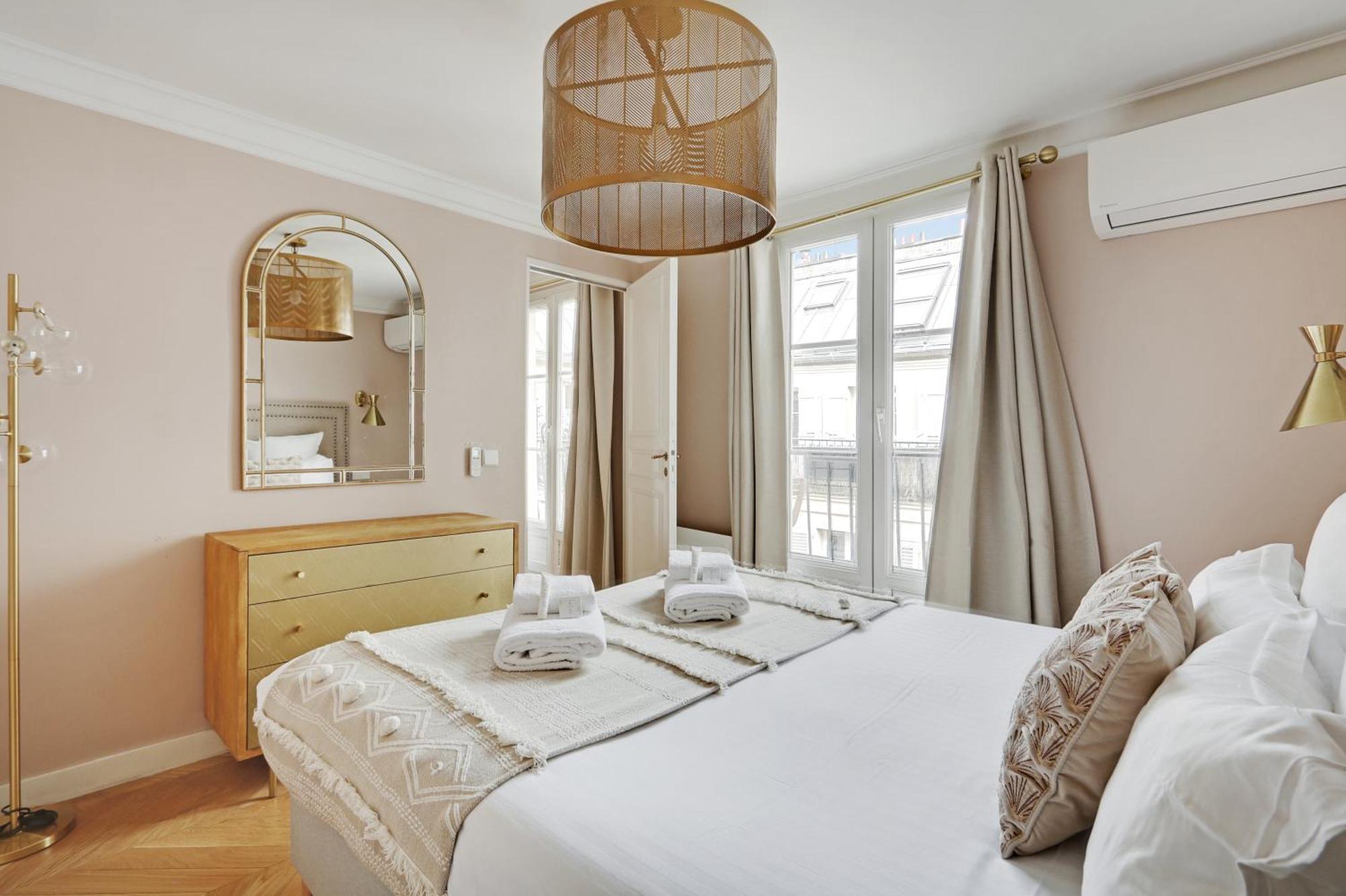 Pick A Flat'S Apartments In Opera Saint Lazarre - Rue De L'Isly Parigi Esterno foto